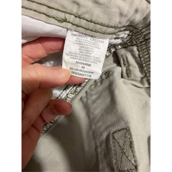 Mountain Cargo Shorts Men’s Size 38 Khaki Chino Shorts ❤️💕 - Picture 3 of 13